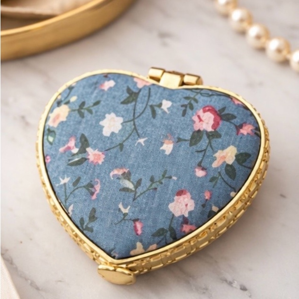 🌸Floral Heart Compact Mirror – 💕Vintage Inspired Gold Travel Mirror ✨